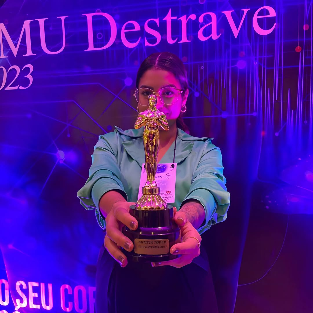 Júlia Vieira — Artista Top 10 PMU Destrave 2023